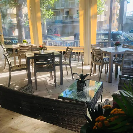 Piccolo Hotel
